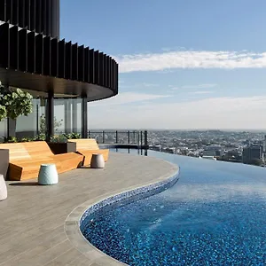 4* Hotel Spire Residences